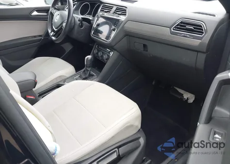 2020 Volkswagen Tiguan 2.0T Se/2.0T Se R-Line Black/2.0T Sel из США, поврежденный, VIN 3VV3B7AXXLM105157